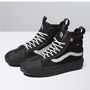 VANS Sk8-Hi MTE-2 Glitter Shoe - Size 6 Men / 7.5 Women